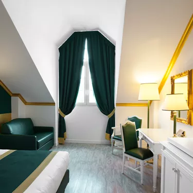Gardaland Hotel - Classic Doppelzimmer - Möbel