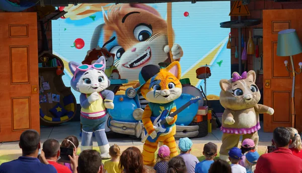 Show 44 Gatti - Gardaland Park