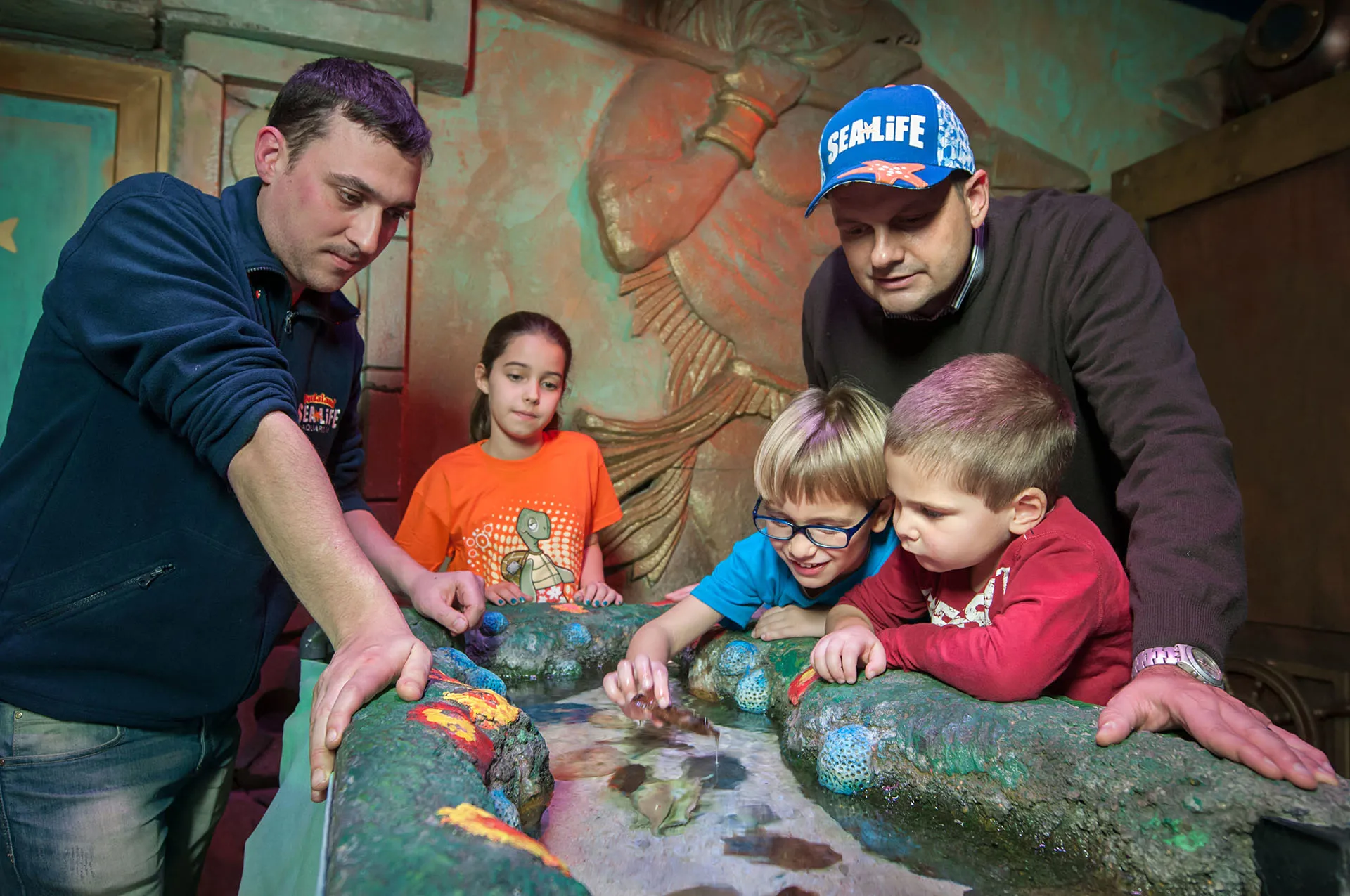 Gardaland SEA LIFE Aquarium - Interactive tanks